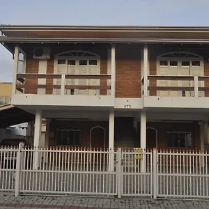 Pensión Residencial Ilha Bela